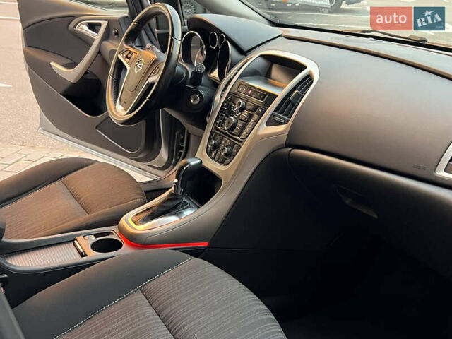 Опель Астра 2011 в Киеве на Automoto.ua Опель Астра, объемом двигателя 2 л и пробегом 222 тыс. км за 8300 $, фото 12 на Automoto.ua