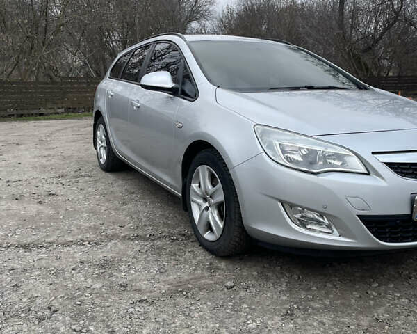 Опель Астра, объемом двигателя 1.7 л и пробегом 179 тыс. км за 6800 $, фото 3 на Automoto.ua