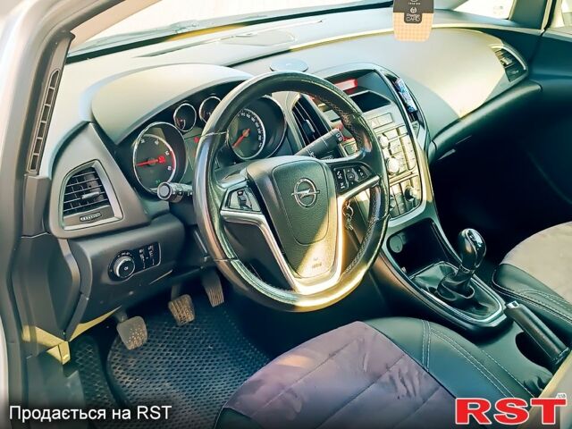 Опель Астра, объемом двигателя 1.9 л и пробегом 127 тыс. км за 5900 $, фото 4 на Automoto.ua