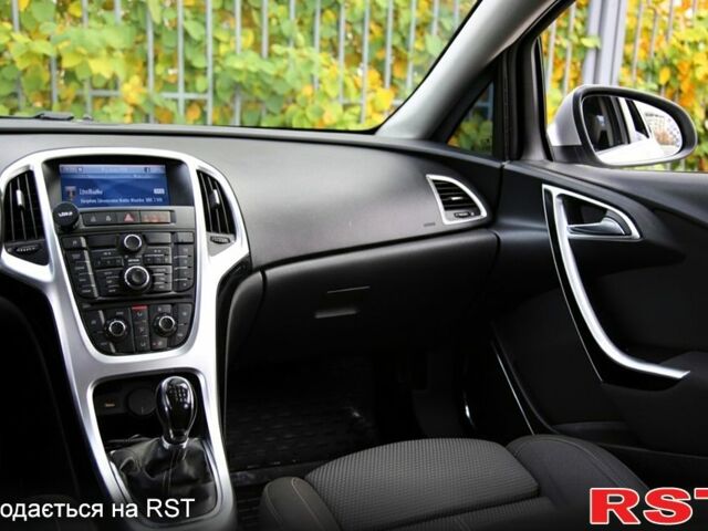 Опель Астра, объемом двигателя 1.7 л и пробегом 233 тыс. км за 7200 $, фото 5 на Automoto.ua