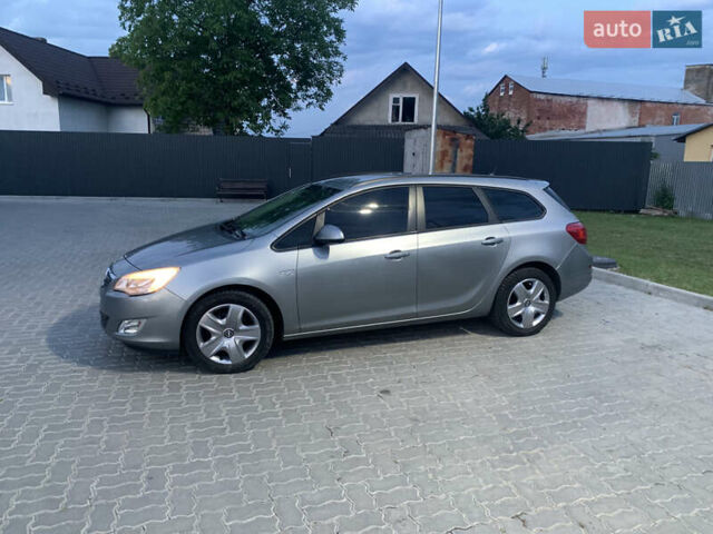 Опель Астра, объемом двигателя 1.7 л и пробегом 300 тыс. км за 5900 $, фото 3 на Automoto.ua