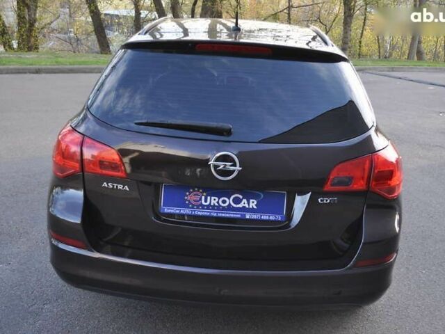 Опель Астра, объемом двигателя 1.7 л и пробегом 245 тыс. км за 7600 $, фото 27 на Automoto.ua