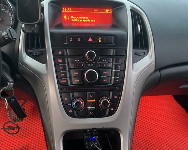 Опель Астра, объемом двигателя 1.7 л и пробегом 300 тыс. км за 5900 $, фото 11 на Automoto.ua