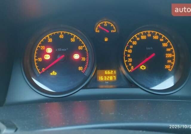 Опель Астра 2013 у Обухове на Automoto.ua Опель Астра, об'ємом двигуна 1.6 л та пробігом 164 тис. км за 7850 $, фото 1 на Automoto.ua