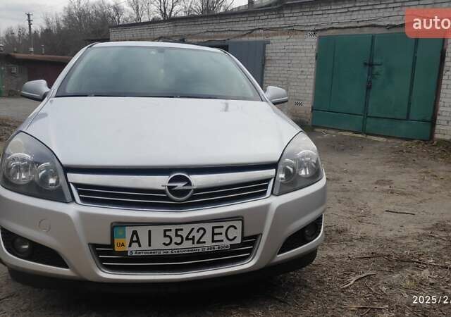 Опель Астра 2013 у Обухове на Automoto.ua Опель Астра, об'ємом двигуна 1.6 л та пробігом 164 тис. км за 7850 $, фото 10 на Automoto.ua