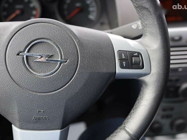 Опель Астра 2013 в Луцке на Automoto.ua Опель Астра, объемом двигателя 1.6 л и пробегом 68 тыс. км за 6200 $, фото 15 на Automoto.ua
