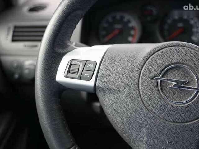 Опель Астра 2013 в Луцке на Automoto.ua Опель Астра, объемом двигателя 1.6 л и пробегом 68 тыс. км за 6200 $, фото 14 на Automoto.ua