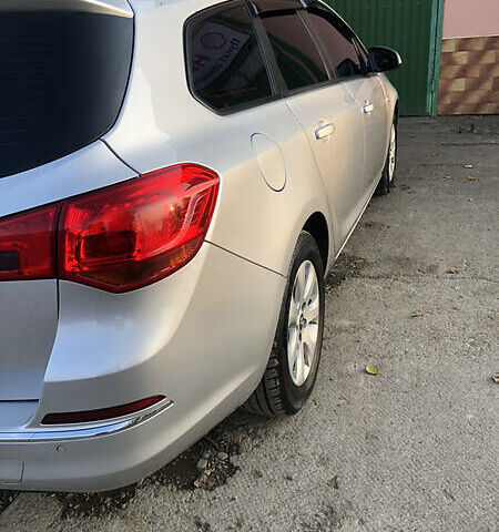 Опель Астра, объемом двигателя 1.7 л и пробегом 218 тыс. км за 7000 $, фото 5 на Automoto.ua