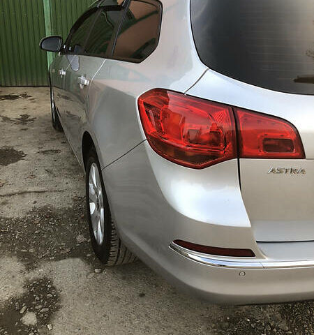 Опель Астра, объемом двигателя 1.7 л и пробегом 218 тыс. км за 7000 $, фото 4 на Automoto.ua