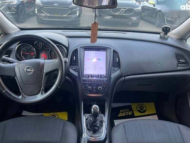 Опель Астра, объемом двигателя 1.7 л и пробегом 266 тыс. км за 8300 $, фото 12 на Automoto.ua