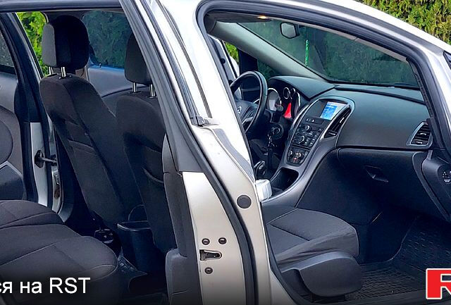 Опель Астра, объемом двигателя 1.7 л и пробегом 146 тыс. км за 8000 $, фото 5 на Automoto.ua