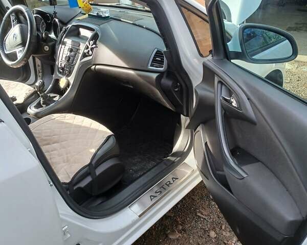 Опель Астра, объемом двигателя 1.7 л и пробегом 250 тыс. км за 7700 $, фото 17 на Automoto.ua