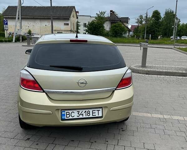 Жовтий Опель Астра, об'ємом двигуна 1.8 л та пробігом 254 тис. км за 3800 $, фото 6 на Automoto.ua