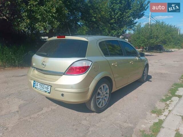 Желтый Опель Астра, объемом двигателя 1.6 л и пробегом 127 тыс. км за 5500 $, фото 6 на Automoto.ua