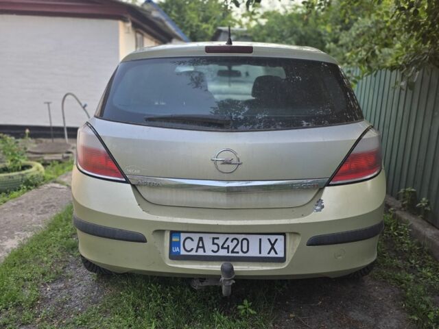 Желтый Опель Астра, объемом двигателя 1.7 л и пробегом 390 тыс. км за 4200 $, фото 3 на Automoto.ua