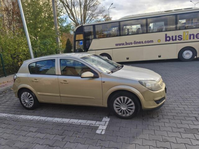 Желтый Опель Астра, объемом двигателя 1.6 л и пробегом 252 тыс. км за 4000 $, фото 3 на Automoto.ua