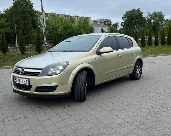 Жовтий Опель Астра, об'ємом двигуна 1.8 л та пробігом 254 тис. км за 3800 $, фото 4 на Automoto.ua