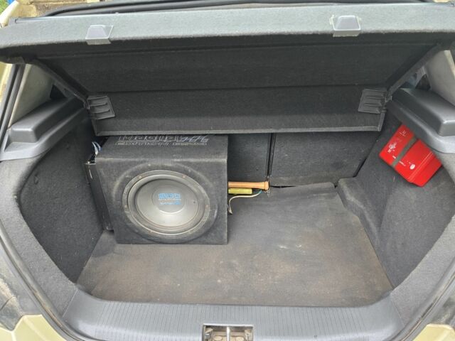 Желтый Опель Астра, объемом двигателя 1.7 л и пробегом 390 тыс. км за 4200 $, фото 8 на Automoto.ua