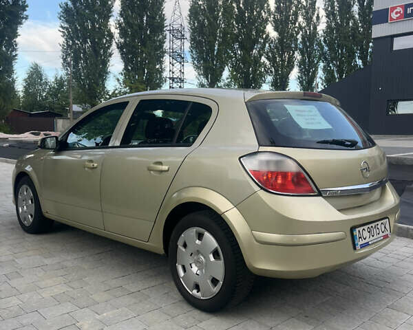 Жовтий Опель Астра, об'ємом двигуна 1.36 л та пробігом 276 тис. км за 3450 $, фото 19 на Automoto.ua