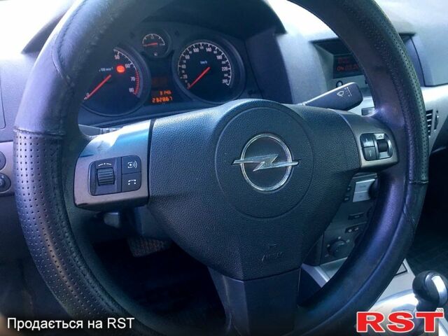 Желтый Опель Астра, объемом двигателя 1.6 л и пробегом 326 тыс. км за 3700 $, фото 4 на Automoto.ua