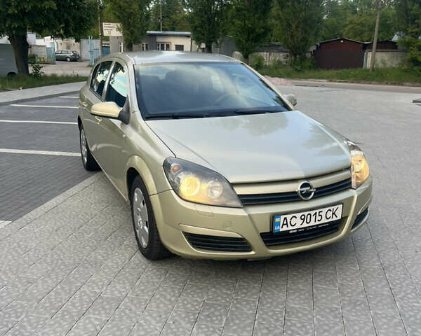 Жовтий Опель Астра, об'ємом двигуна 1.36 л та пробігом 276 тис. км за 3450 $, фото 3 на Automoto.ua