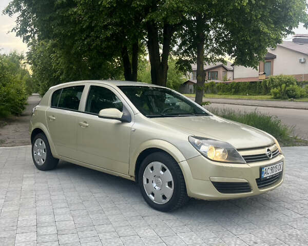 Жовтий Опель Астра, об'ємом двигуна 1.36 л та пробігом 276 тис. км за 3450 $, фото 21 на Automoto.ua