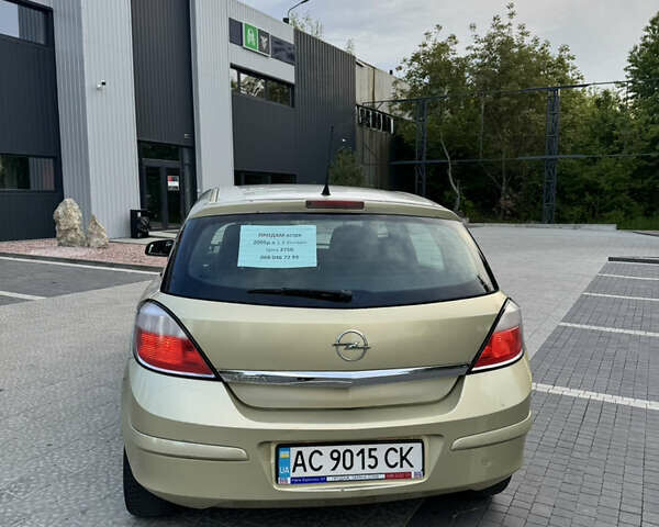 Жовтий Опель Астра, об'ємом двигуна 1.36 л та пробігом 276 тис. км за 3450 $, фото 14 на Automoto.ua