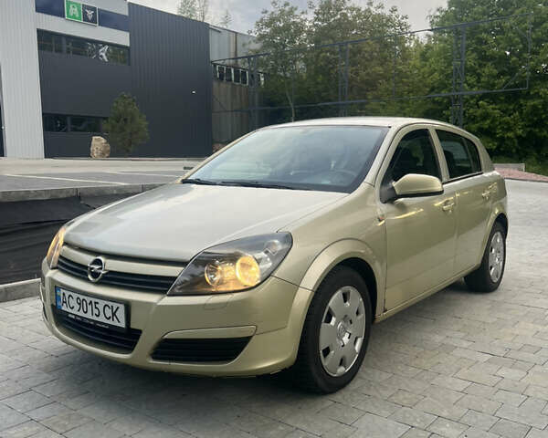 Жовтий Опель Астра, об'ємом двигуна 1.36 л та пробігом 276 тис. км за 3450 $, фото 12 на Automoto.ua
