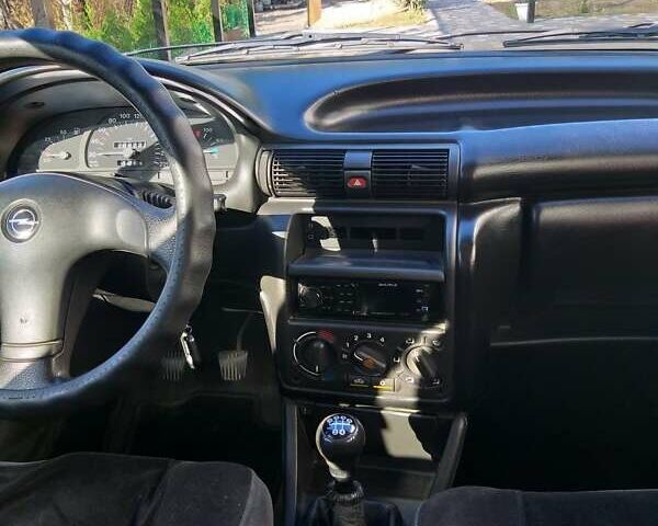 Жовтий Опель Астра, об'ємом двигуна 1.4 л та пробігом 165 тис. км за 3000 $, фото 18 на Automoto.ua