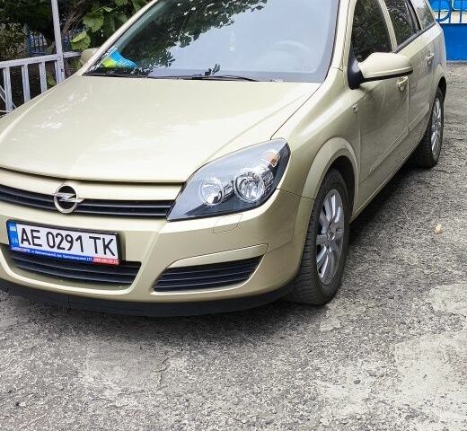 Жовтий Опель Астра, об'ємом двигуна 1.6 л та пробігом 227 тис. км за 5500 $, фото 2 на Automoto.ua