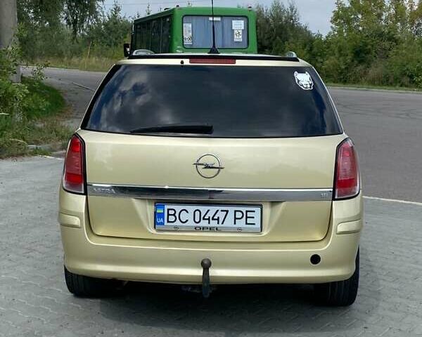 Желтый Опель Астра, объемом двигателя 1.8 л и пробегом 272 тыс. км за 4800 $, фото 4 на Automoto.ua