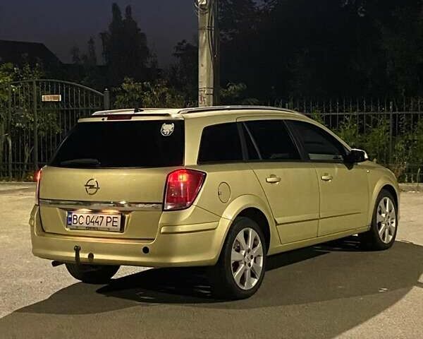 Желтый Опель Астра, объемом двигателя 1.8 л и пробегом 272 тыс. км за 4800 $, фото 9 на Automoto.ua