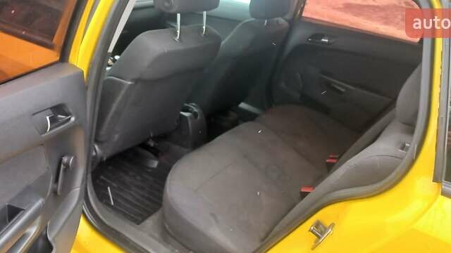 Жовтий Опель Астра, об'ємом двигуна 1.69 л та пробігом 322 тис. км за 5500 $, фото 6 на Automoto.ua