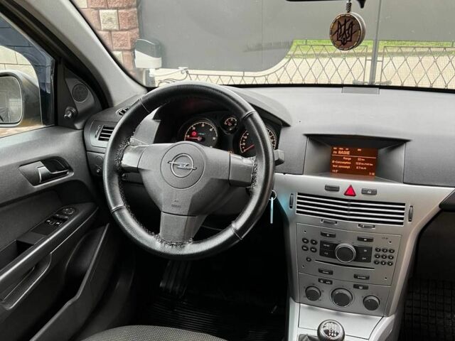 Желтый Опель Астра, объемом двигателя 1.7 л и пробегом 316 тыс. км за 4099 $, фото 8 на Automoto.ua