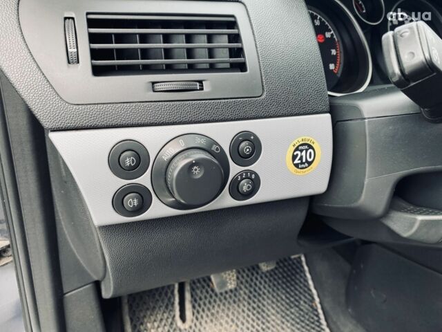 Серый Опель Астра, объемом двигателя 1.8 л и пробегом 231 тыс. км за 5400 $, фото 16 на Automoto.ua