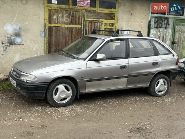 Серый Опель Астра, объемом двигателя 1.4 л и пробегом 263 тыс. км за 850 $, фото 1 на Automoto.ua