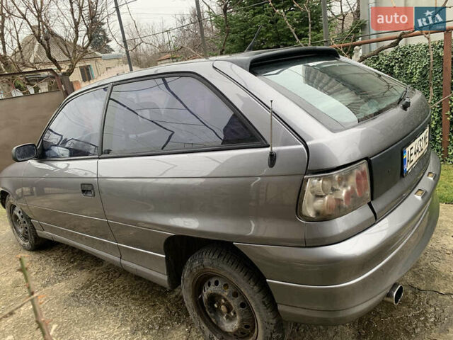 Сірий Опель Астра, об'ємом двигуна 1.6 л та пробігом 300 тис. км за 1900 $, фото 1 на Automoto.ua