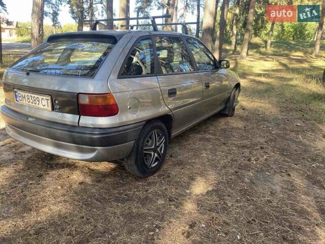 Серый Опель Астра, объемом двигателя 1.6 л и пробегом 320 тыс. км за 3000 $, фото 4 на Automoto.ua