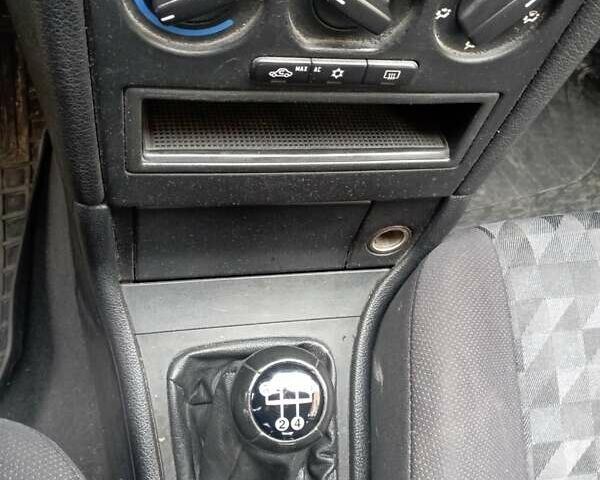 Серый Опель Астра, объемом двигателя 1.6 л и пробегом 193 тыс. км за 3400 $, фото 1 на Automoto.ua