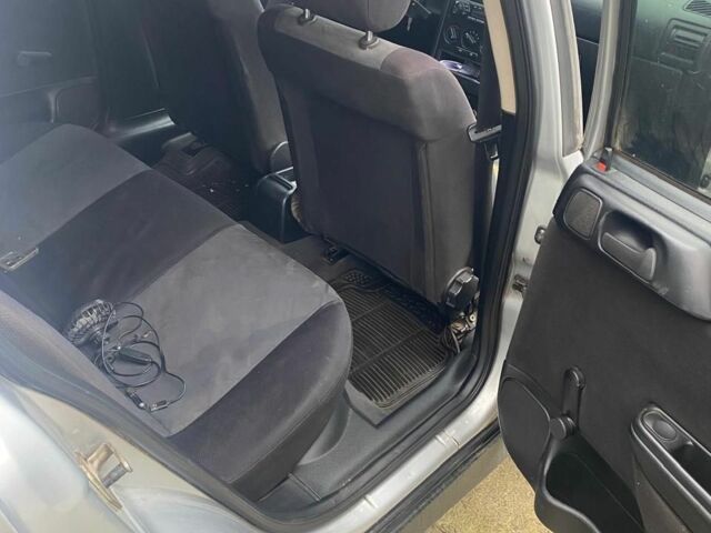 Серый Опель Астра, объемом двигателя 1.7 л и пробегом 2 тыс. км за 1500 $, фото 4 на Automoto.ua