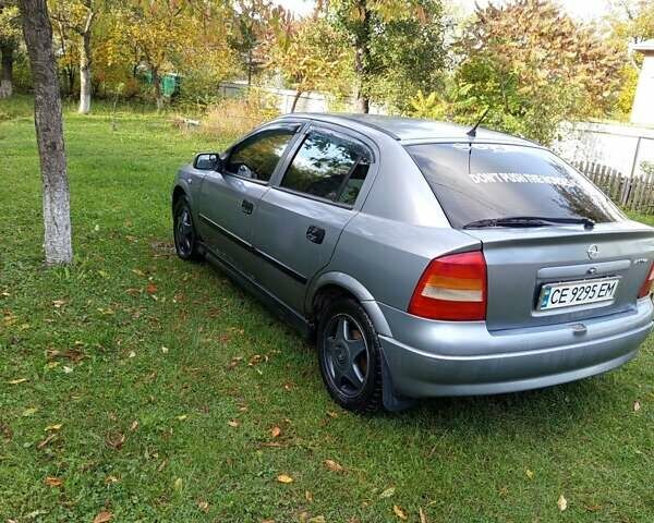 Серый Опель Астра, объемом двигателя 1.4 л и пробегом 425 тыс. км за 2300 $, фото 2 на Automoto.ua