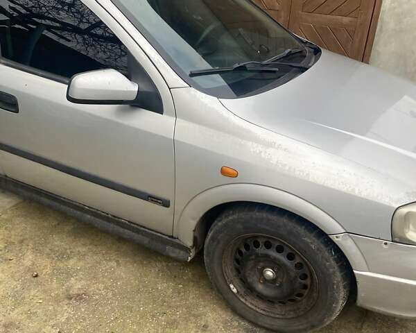 Серый Опель Астра, объемом двигателя 1.7 л и пробегом 197 тыс. км за 1500 $, фото 1 на Automoto.ua