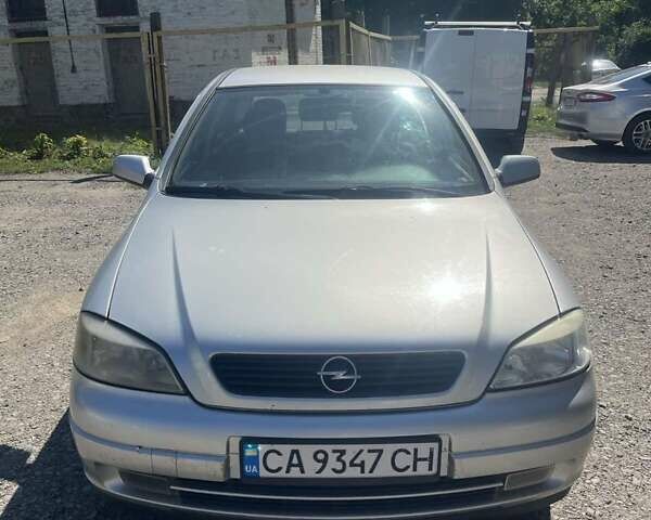 Сірий Опель Астра, об'ємом двигуна 1.69 л та пробігом 300 тис. км за 2600 $, фото 15 на Automoto.ua