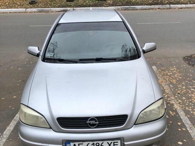 Серый Опель Астра, объемом двигателя 1.4 л и пробегом 400 тыс. км за 2200 $, фото 1 на Automoto.ua