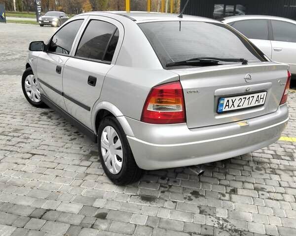 Серый Опель Астра, объемом двигателя 1.6 л и пробегом 270 тыс. км за 3500 $, фото 8 на Automoto.ua