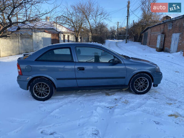 Серый Опель Астра, объемом двигателя 1.6 л и пробегом 200 тыс. км за 2350 $, фото 9 на Automoto.ua