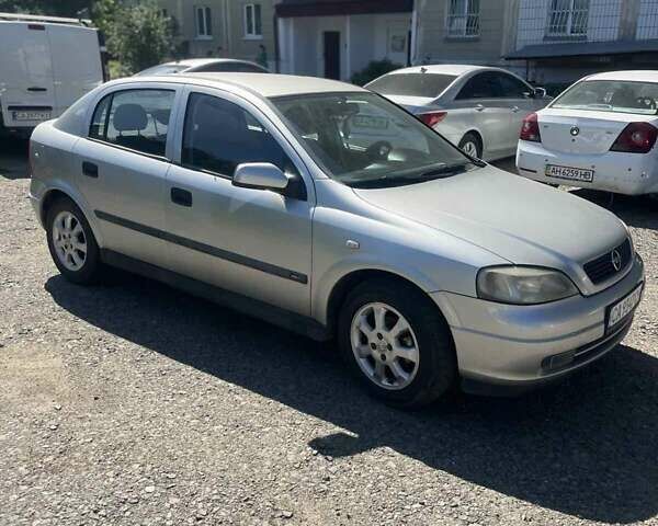 Сірий Опель Астра, об'ємом двигуна 1.69 л та пробігом 300 тис. км за 2600 $, фото 12 на Automoto.ua