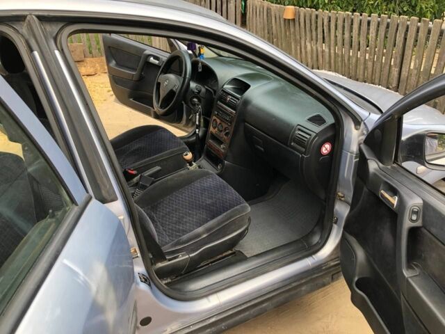 Серый Опель Астра, объемом двигателя 0 л и пробегом 400 тыс. км за 900 $, фото 7 на Automoto.ua