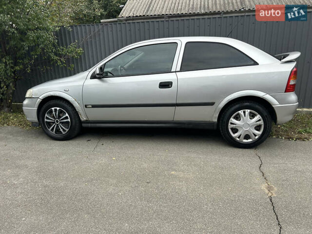 Серый Опель Астра, объемом двигателя 2 л и пробегом 362 тыс. км за 2100 $, фото 8 на Automoto.ua