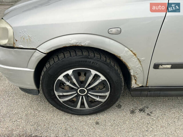 Серый Опель Астра, объемом двигателя 2 л и пробегом 362 тыс. км за 2100 $, фото 10 на Automoto.ua